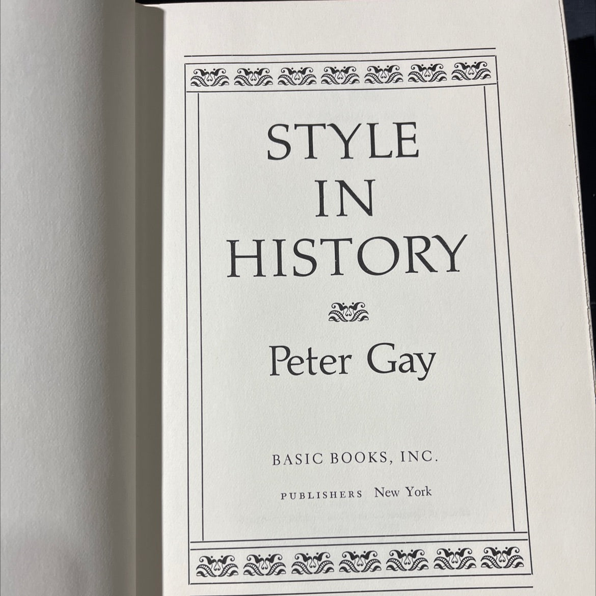 style in history book, by Peter Gay, 1974 Hardcover image 2