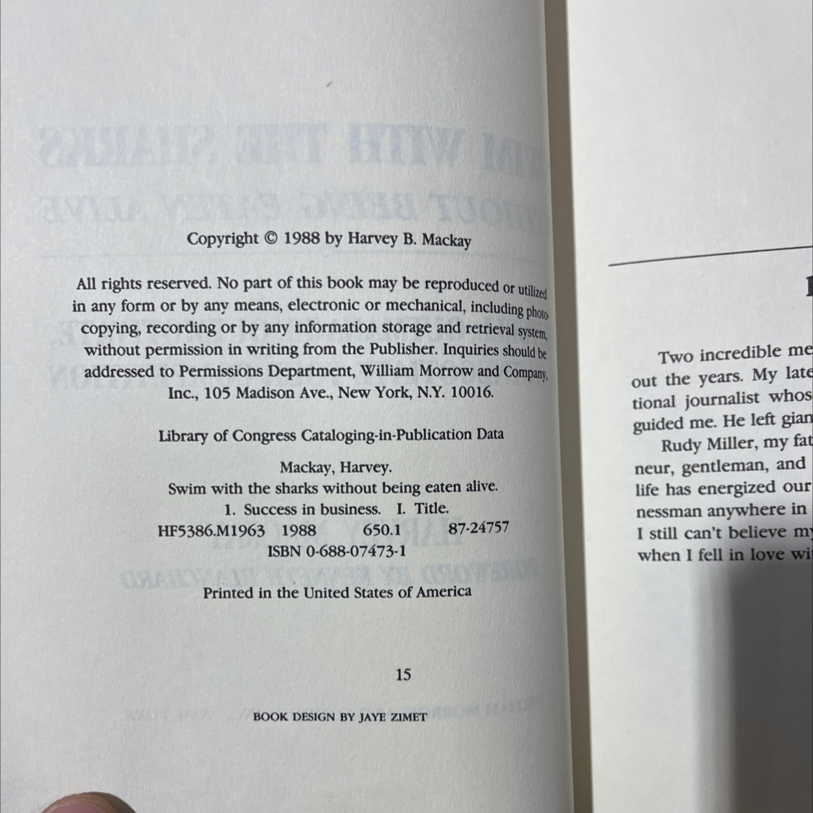 swim with the sharks without being eaten alive book, by harvey mackay, 1988 Hardcover, Vintage image 3