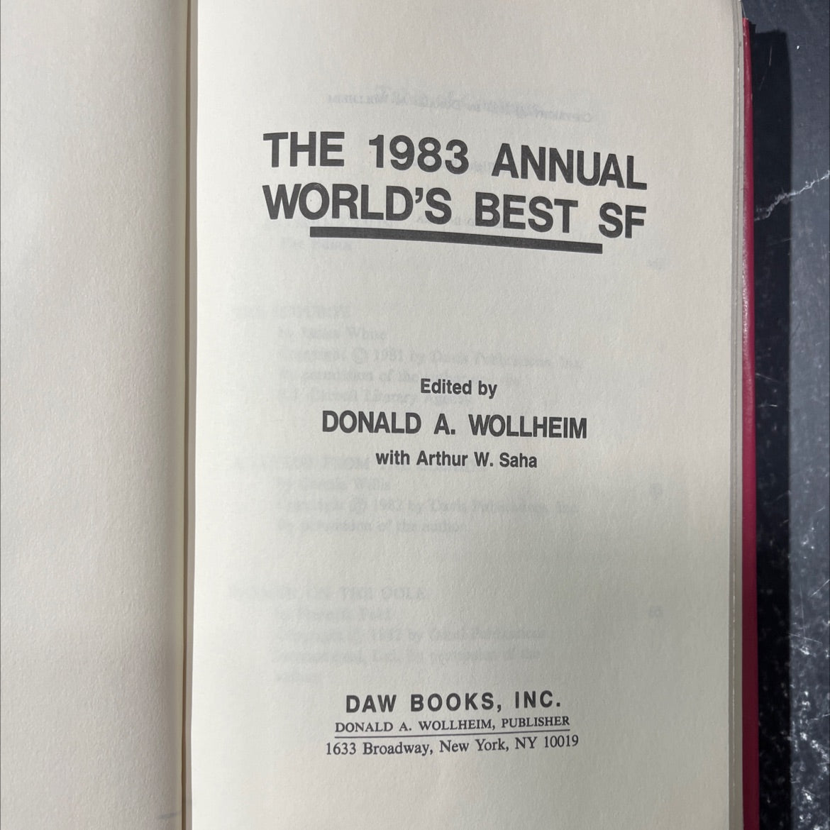 the 1983 annual world's best sf book, by donald a. wollheim, arthur w. saha, 1983 Hardcover image 2