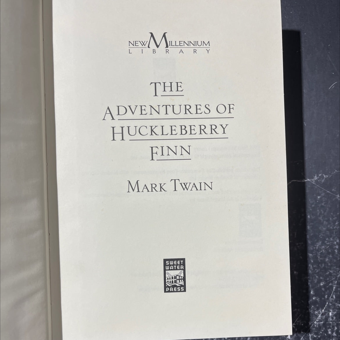 the adventures of huckleberry finn book, by mark twain, 1998 Leather image 2