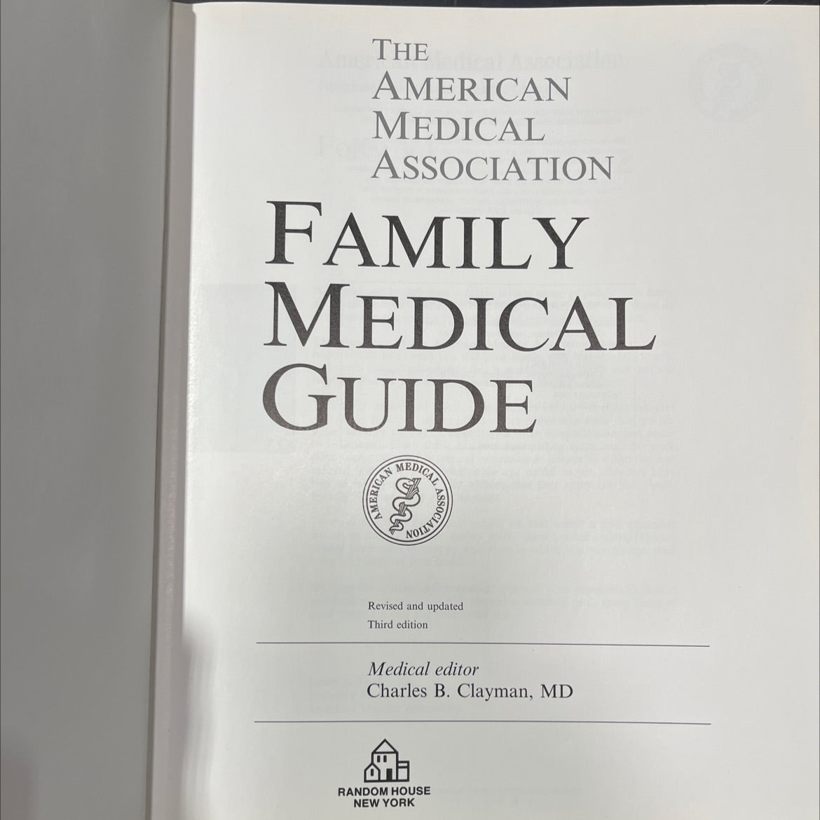 the american medical association family medical guide book, by Charles B. Clayman, 1994 Hardcover image 2