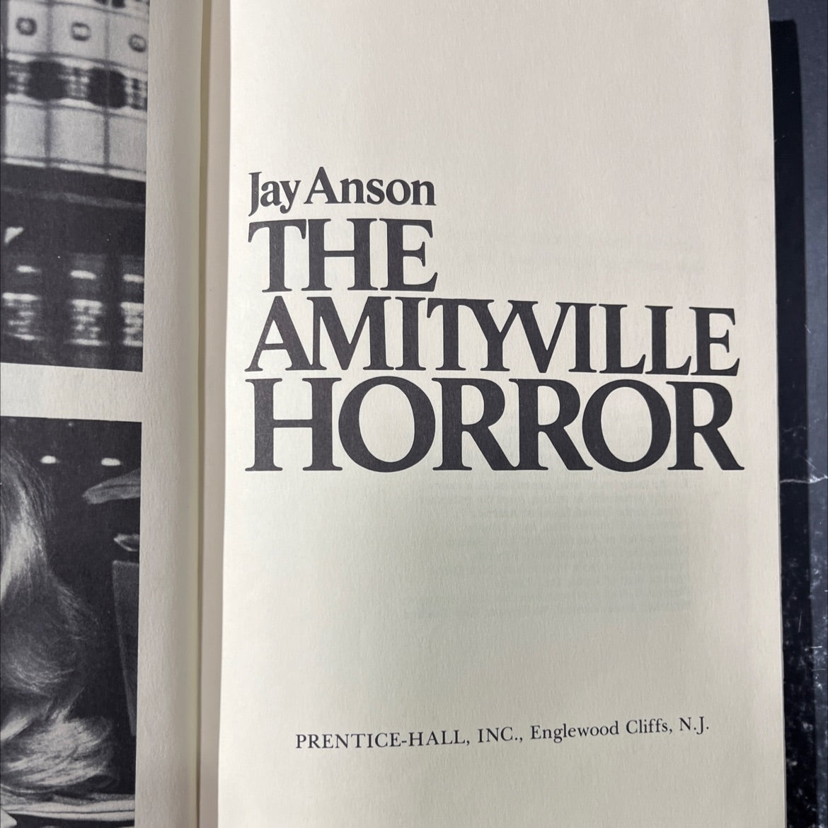 the amityville horror book, by jay anson, 1977 Hardcover image 2