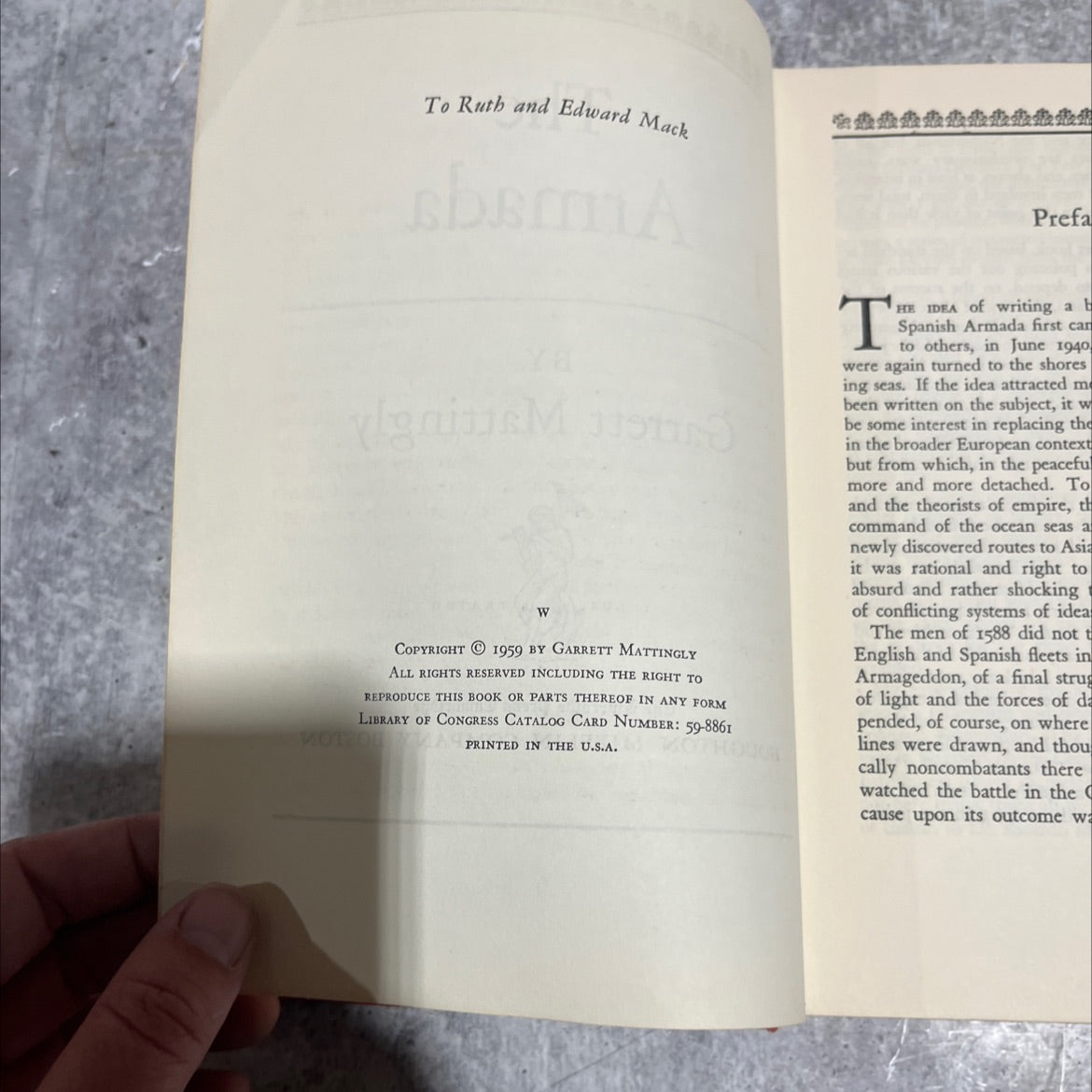 the armada book, by garrett mattingly, 1959 Hardcover image 3