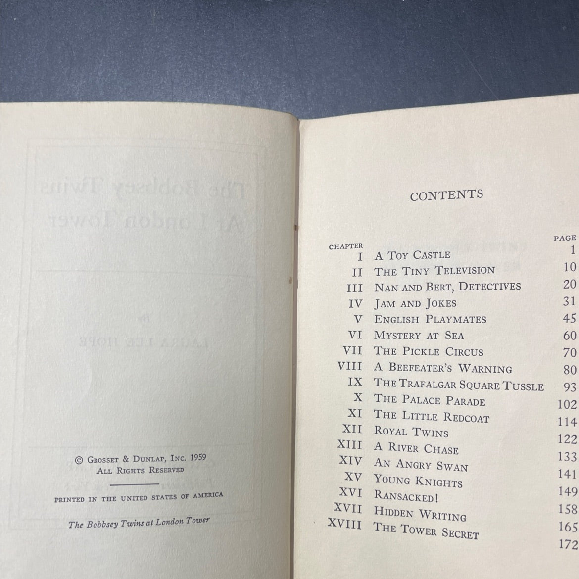 the bobbsey twins at london tower book, by laura lee hope, 1959 Hardcover image 3