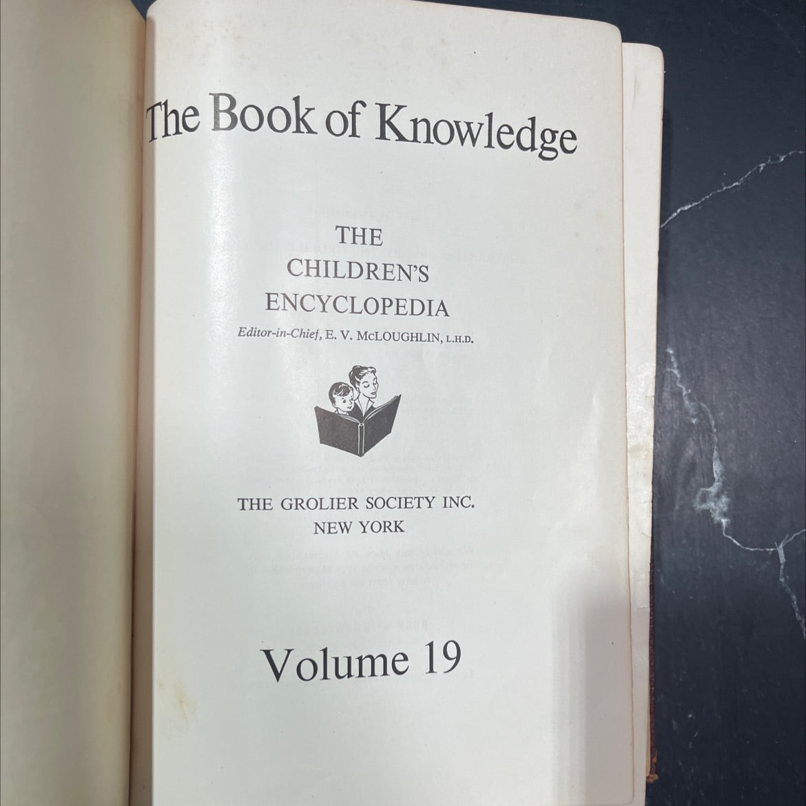 the book of knowledge the children's encyclopedia book, by E. V. McLoughlin, 1956 Hardcover image 2