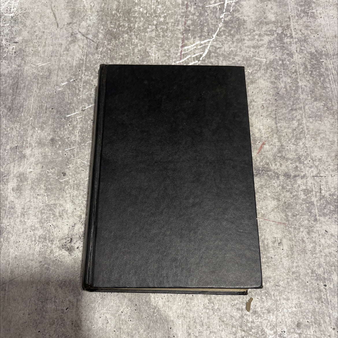 the bourne identity book, by robert ludlum, 1980 Hardcover image 1