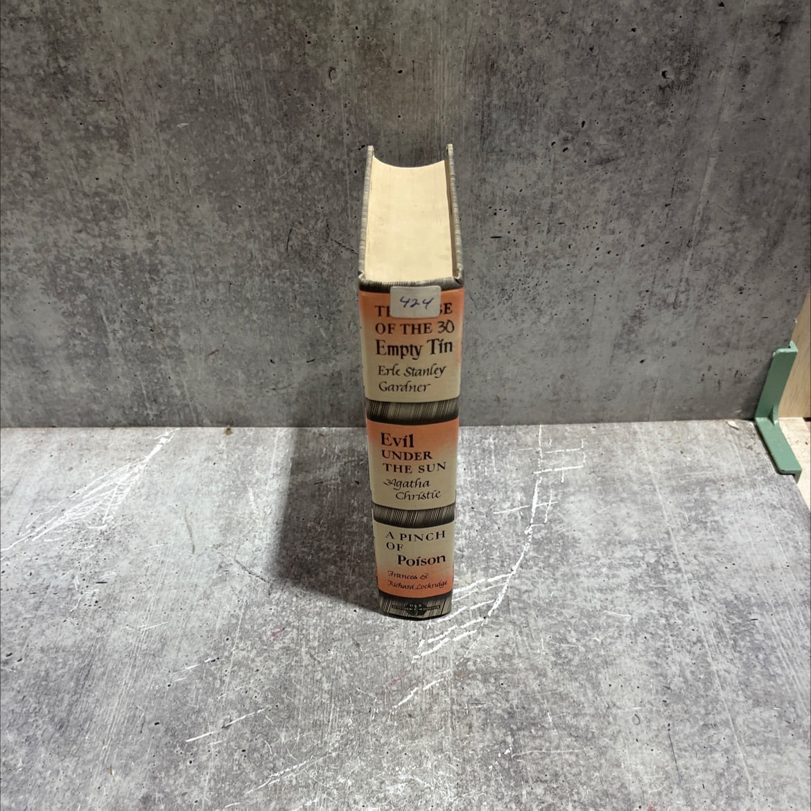 the case of the empty tin book, by erle stanley gardner, 1969 Hardcover image 4