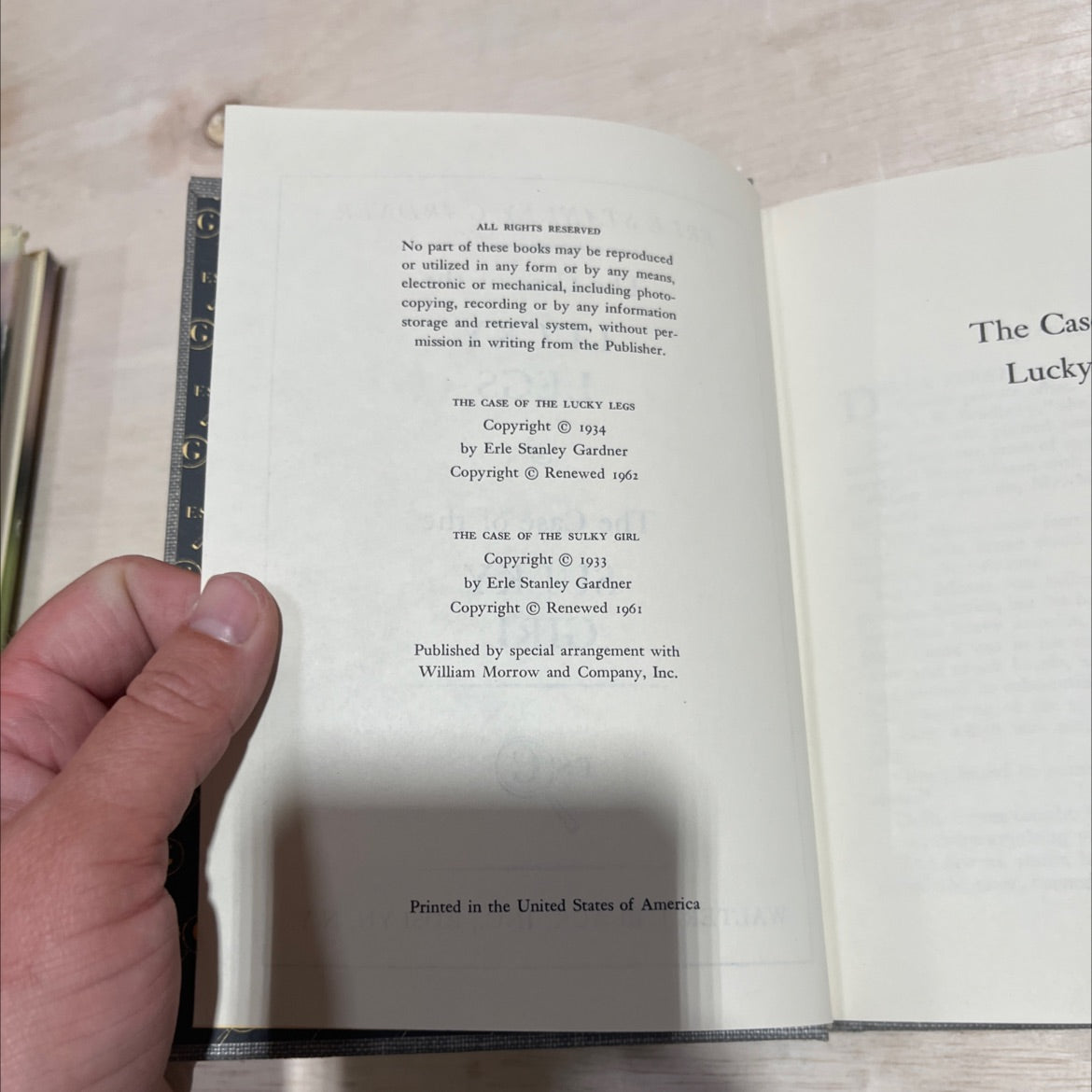 the case of the lucky legs book, by erle stanley gardner, 1962 Hardcover image 3