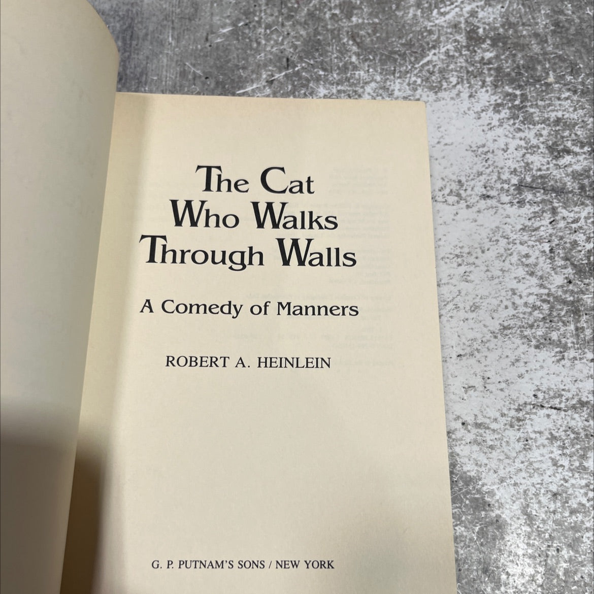 the cat who walks through walls book, by robert a. heinlein, 1985 Hardcover image 2