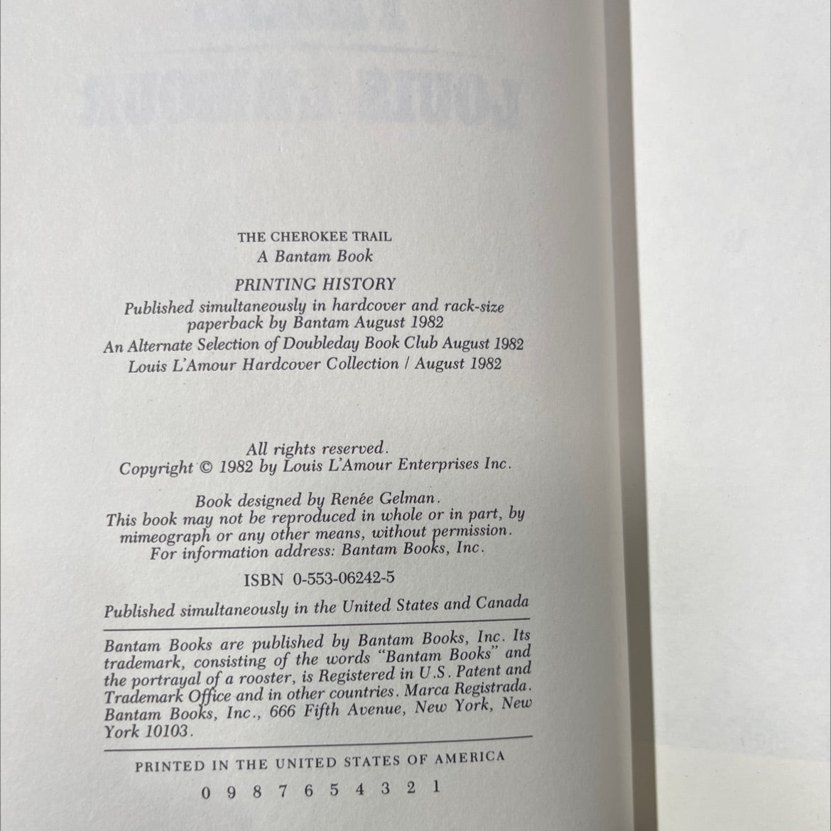 the cherokee trail book, by louis l'amour, 1982 Leather image 3