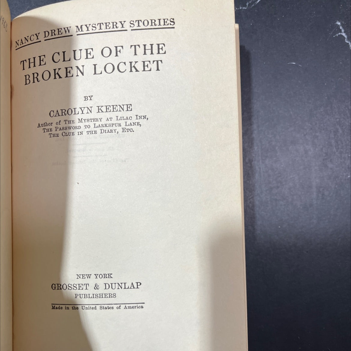 the clue of the broken locket book, by carolyn keene, 1934 Hardcover image 2