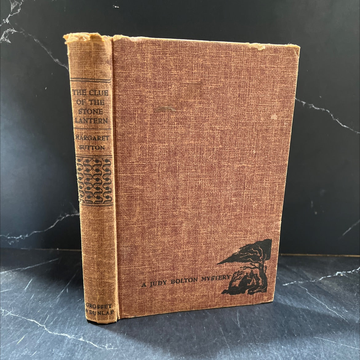 the clue of the stone lantern book, by Margaret Sutton, 1950 Hardcover image 1