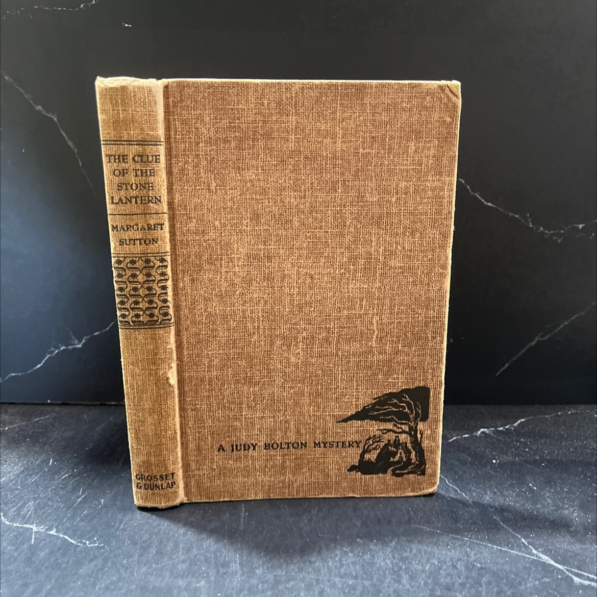 the clue of the stone lantern book, by Margaret Sutton, 1950 Hardcover image 1
