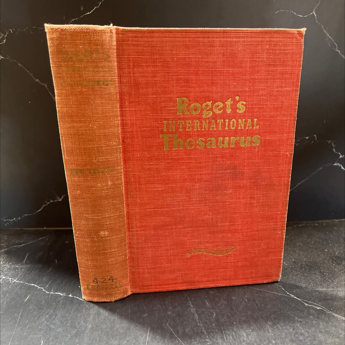 the complete book of synonyms and antonyms in american and british usage book, by thomas y. crowell, 1953 Hardcover image 1