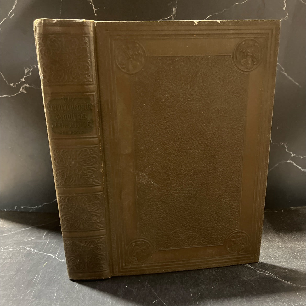 the comprehensive analysis of the bible book, by montgomery f. essig, 1951 Hardcover image 1