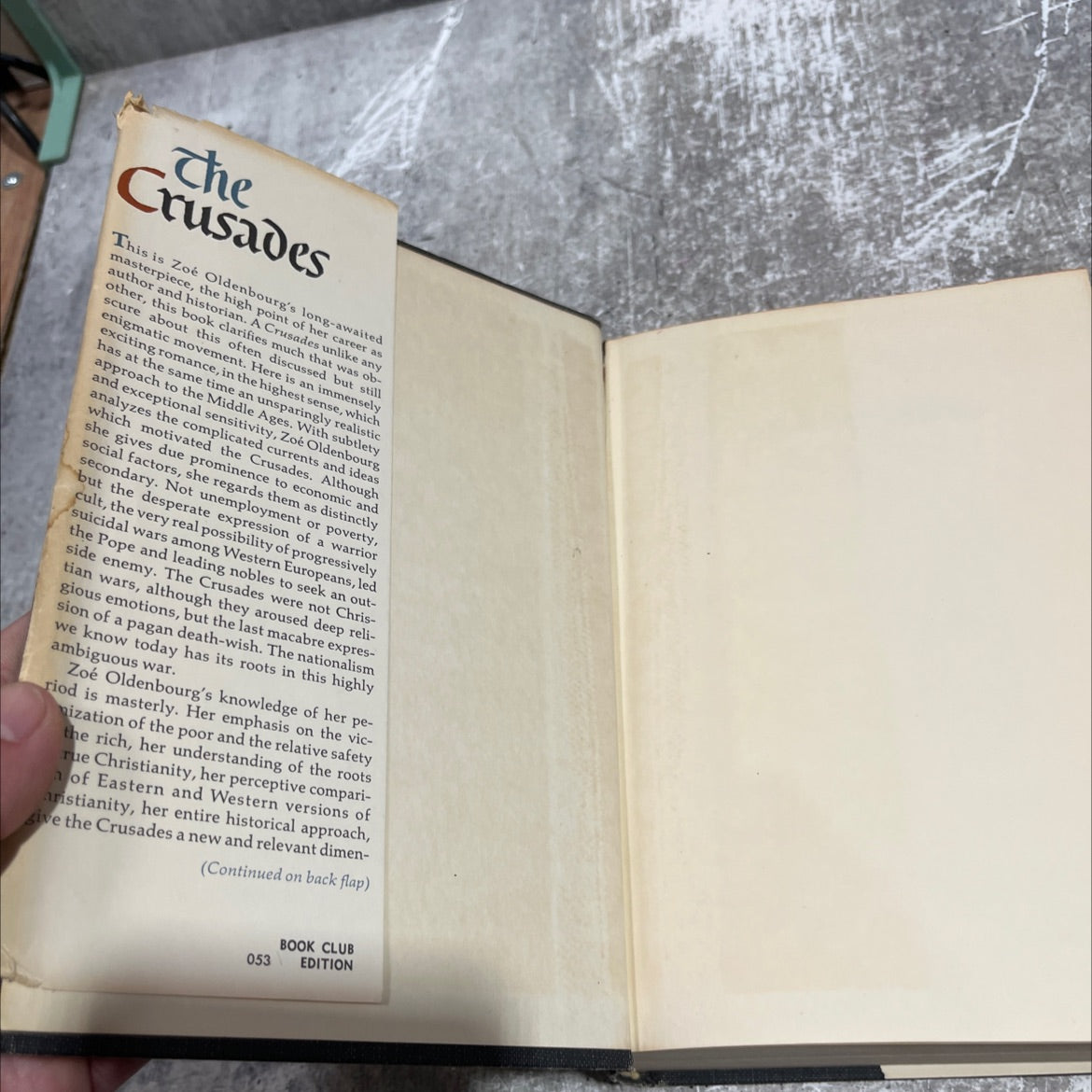 the crusades book, by zoé oldenbourg, 1966 Hardcover image 4