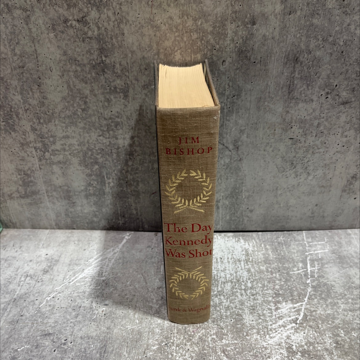 the day kennedy was shot book, by jim bishop, 1968 Hardcover image 4