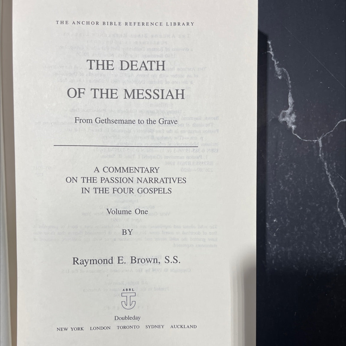 the death of the messiah book, by raymond e. brown, s.s., 1994 Hardcover, First Edition, Folio image 2