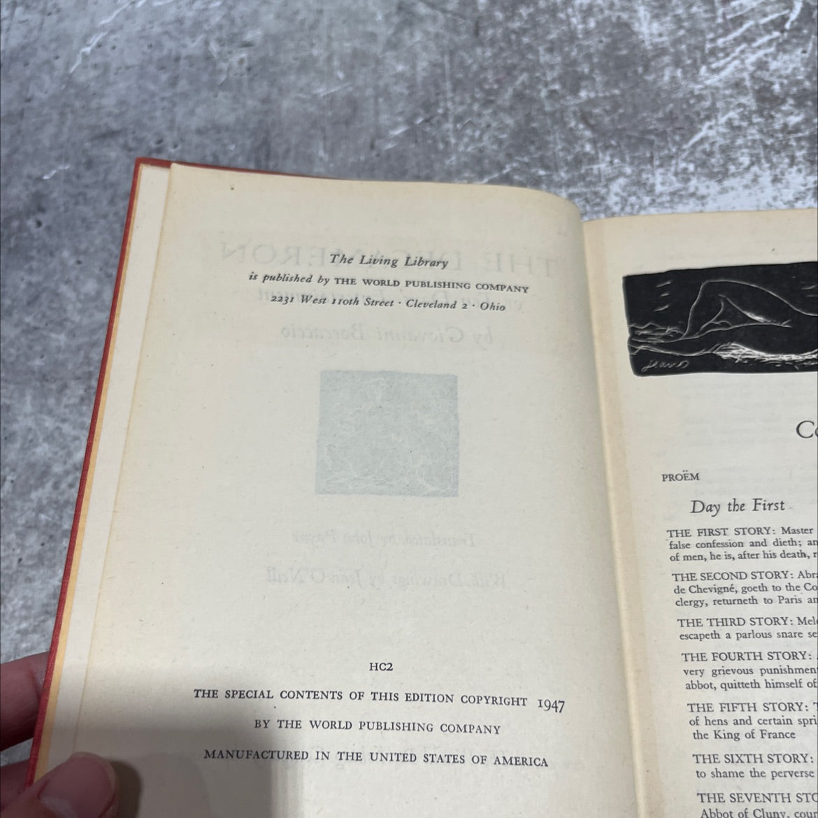 the decameron. or ten days' entertainment book, by Giovanni Boccaccio, 1947 Hardcover image 3