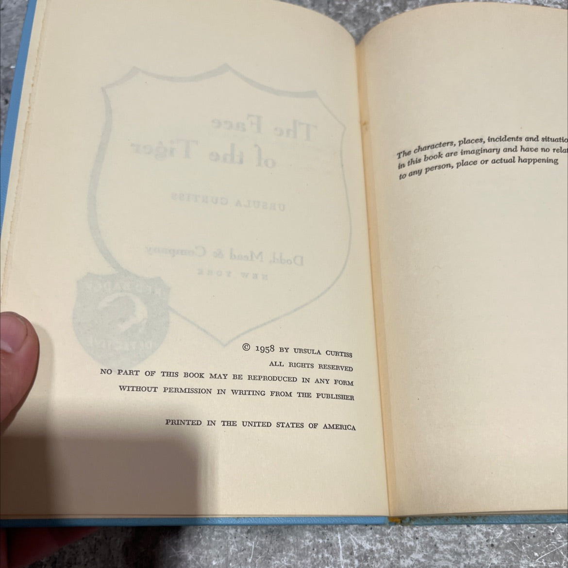 the face of the tiger book, by ursula curtiss, 1958 Hardcover image 3