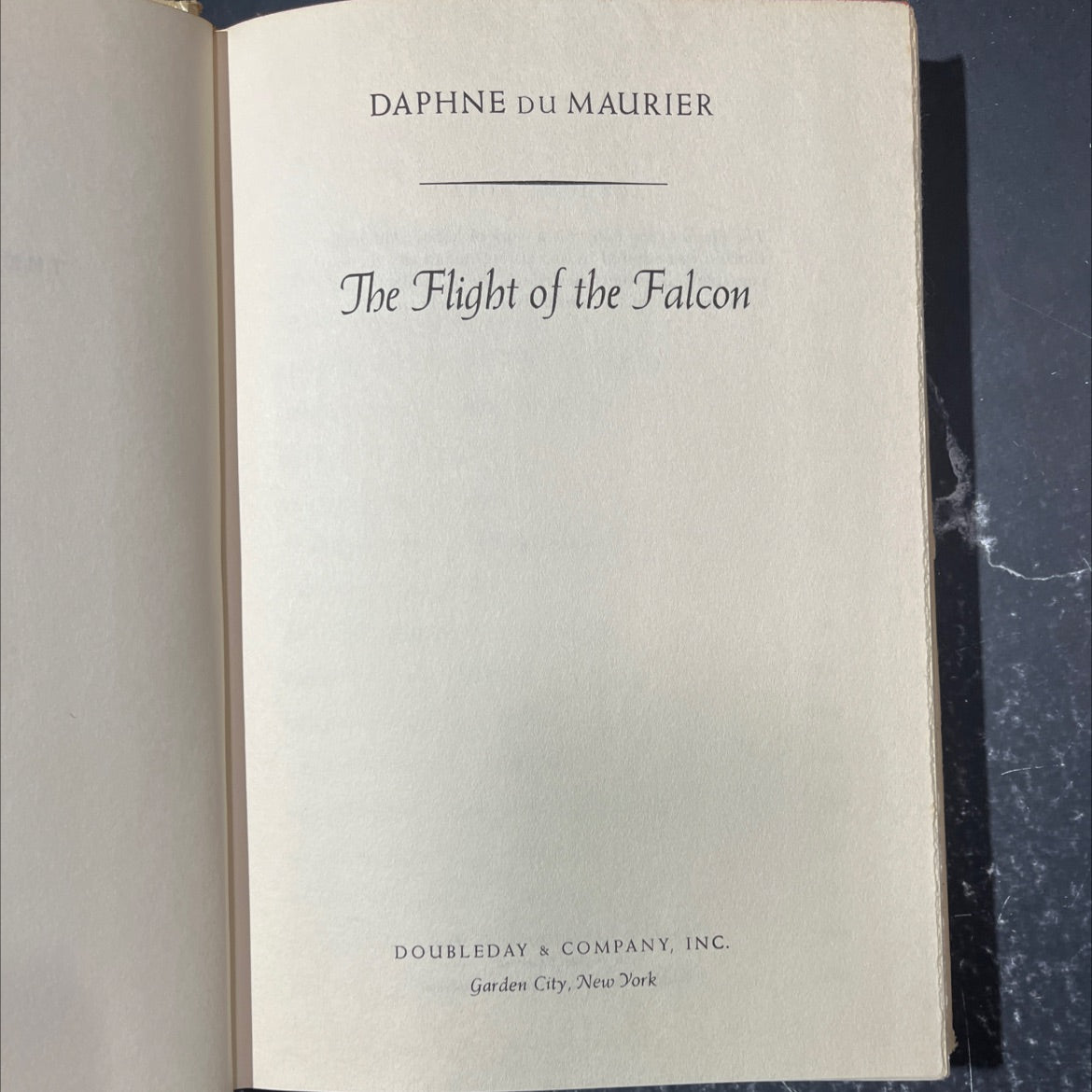 the flight of the falcon book, by daphne du maurier, 1965 Hardcover image 2