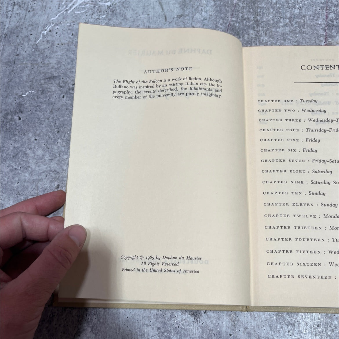 the flight of the falcon book, by daphne du maurier, 1965 Hardcover image 3