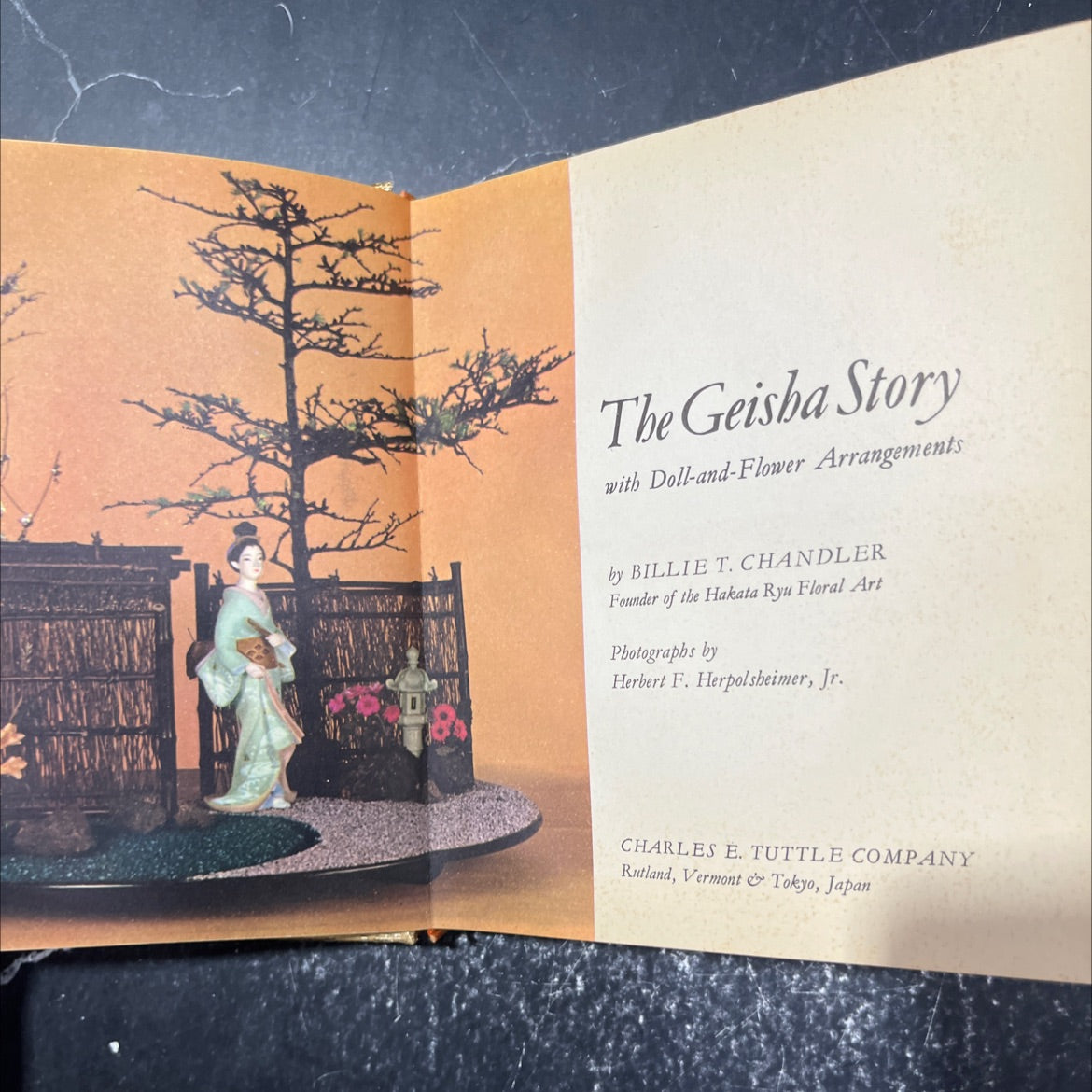the geisha story with doll-and-flower arrangements book, by billie t. chandler, 1963 Hardcover image 2