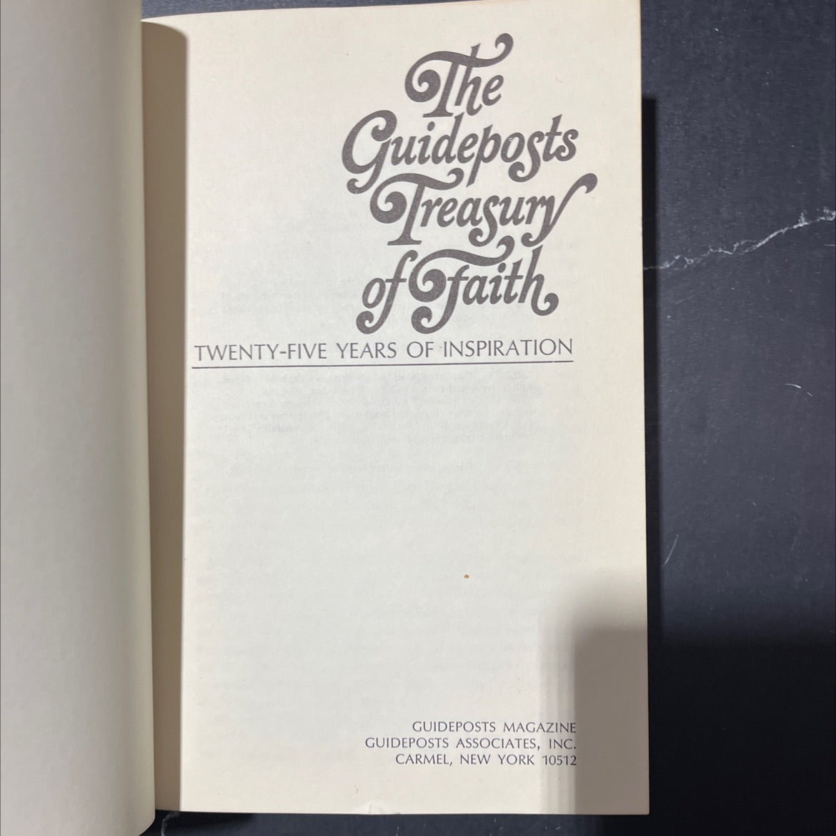 the guideposts treasury of faith book, by guideposts associates, inc., 1970 Hardcover image 2