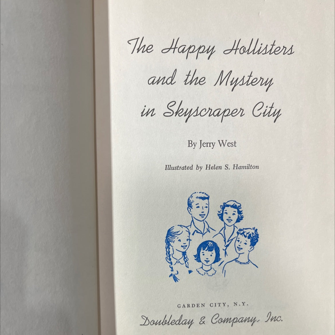 the happy hollisters and the mystery in skyscraper city book, by jerry west, 1959 Hardcover image 2