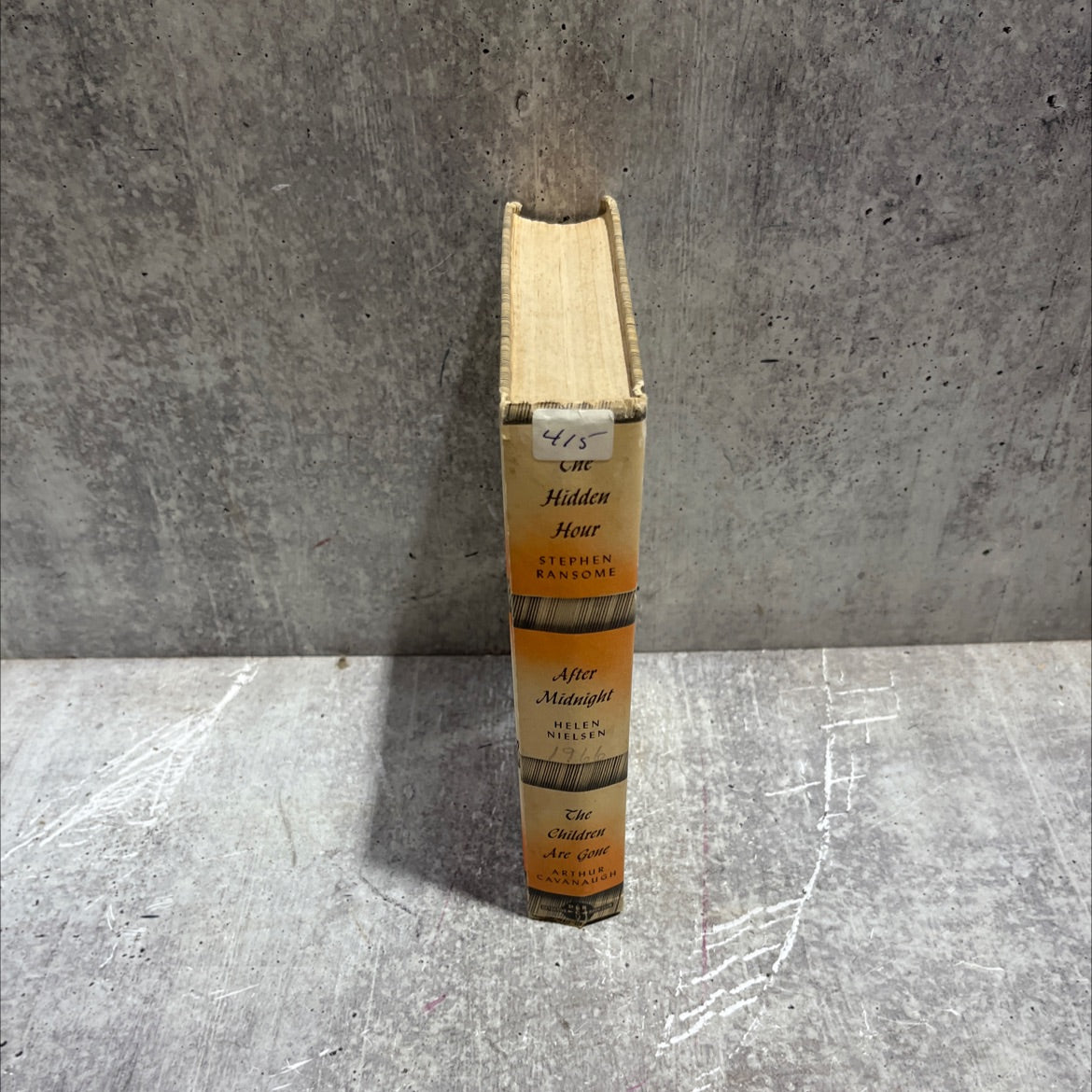 the hidden hour book, by stephen ransome, 1966 Hardcover image 4