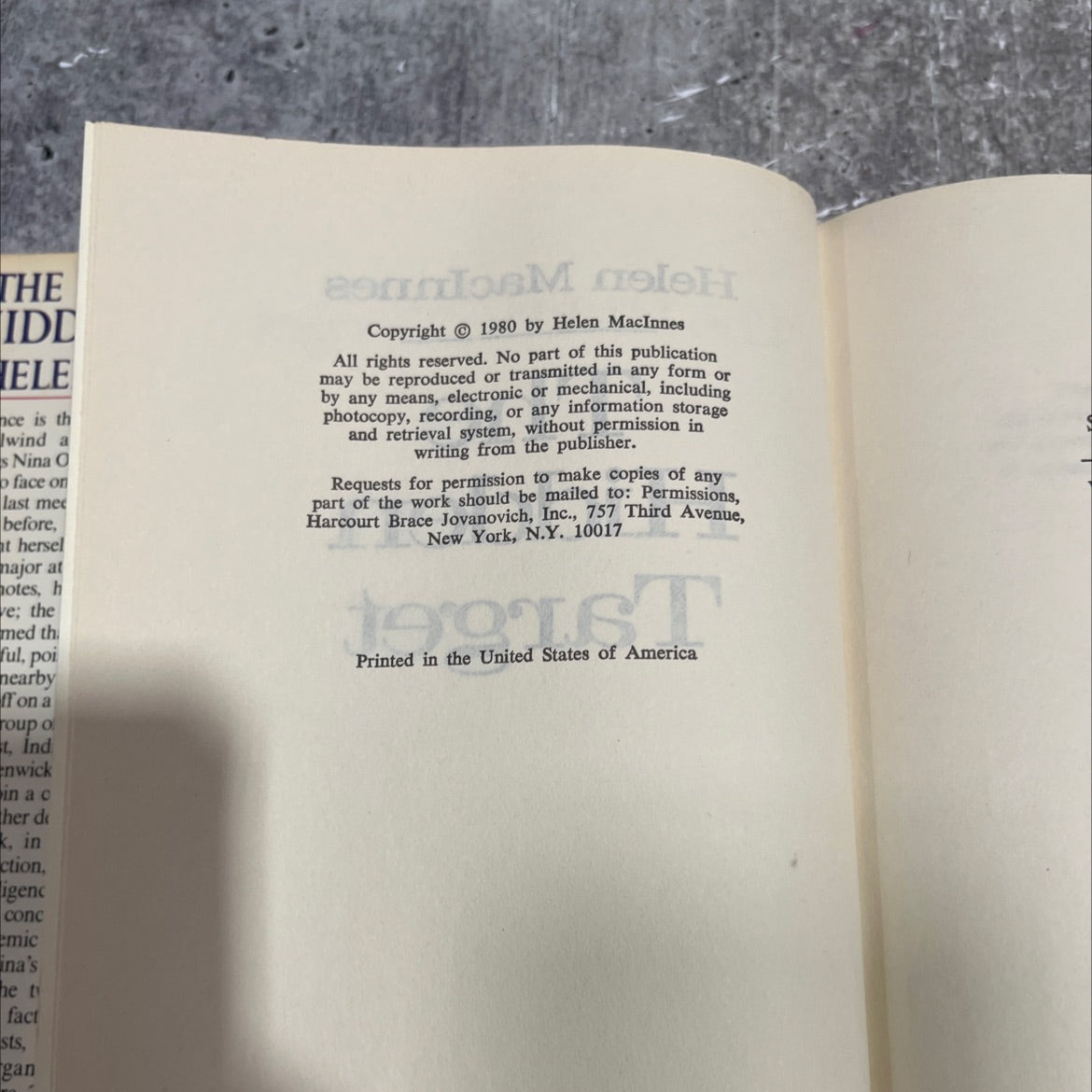 the hidden target book, by helen macinnes, 1980 Hardcover image 3