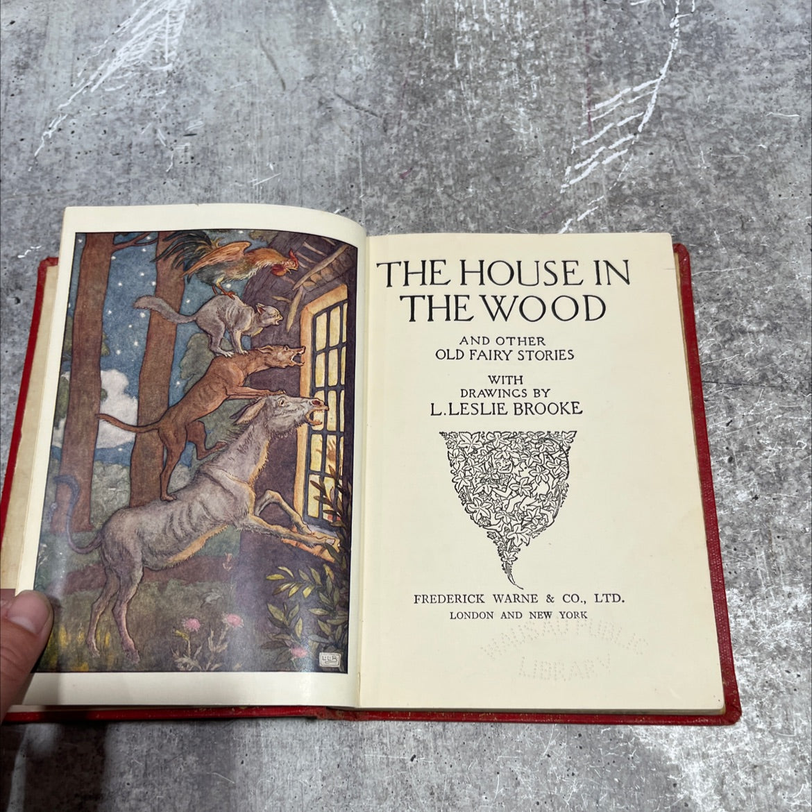 the house in the wood and other old fairy stories book, by l.leslie brooke, 1957 Hardcover image 2