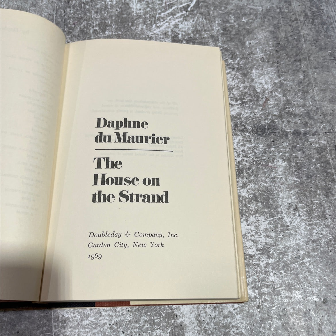 the house on the strand book, by Daphne du Maurier, 1969 Hardcover image 2