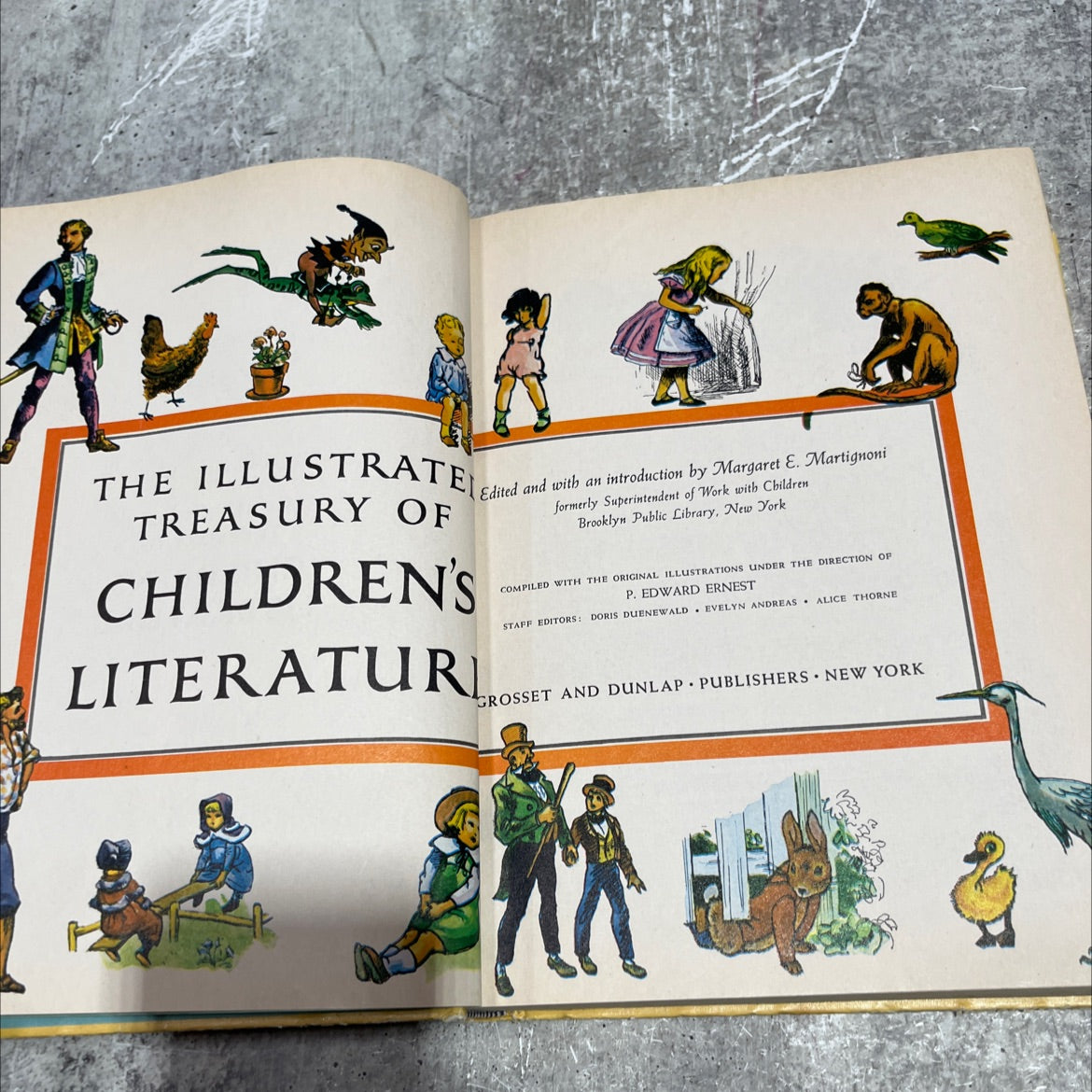 the illustrated treasury of children's literature book, by margaret e. martignoni, 1955 Hardcover image 2