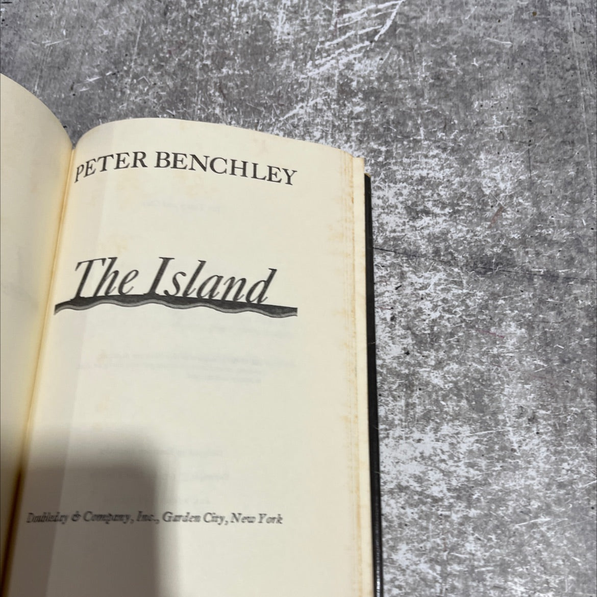 the island book, by peter benchley, 1979 Hardcover image 2