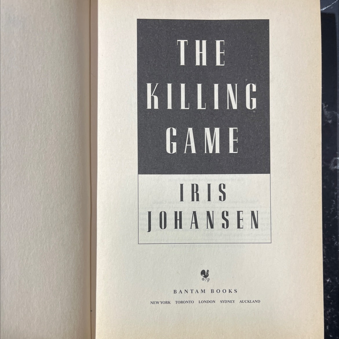 the killing game book, by iris johansen, 1999 Hardcover image 2