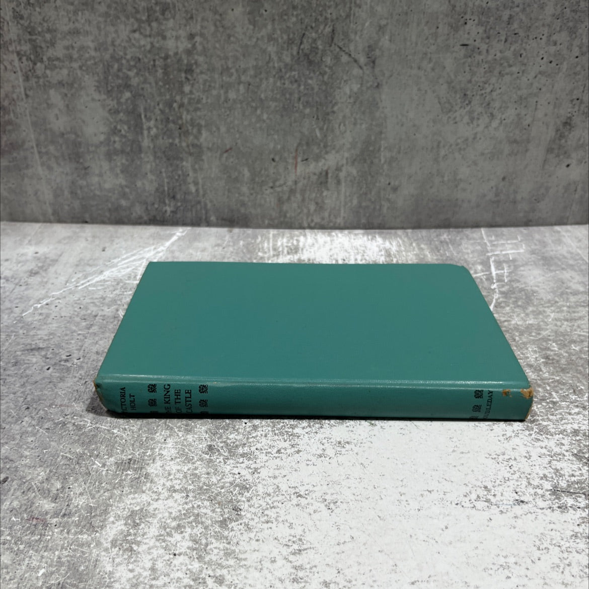 the king 2 of the castle book, by victoria holt, 1967 Hardcover image 4