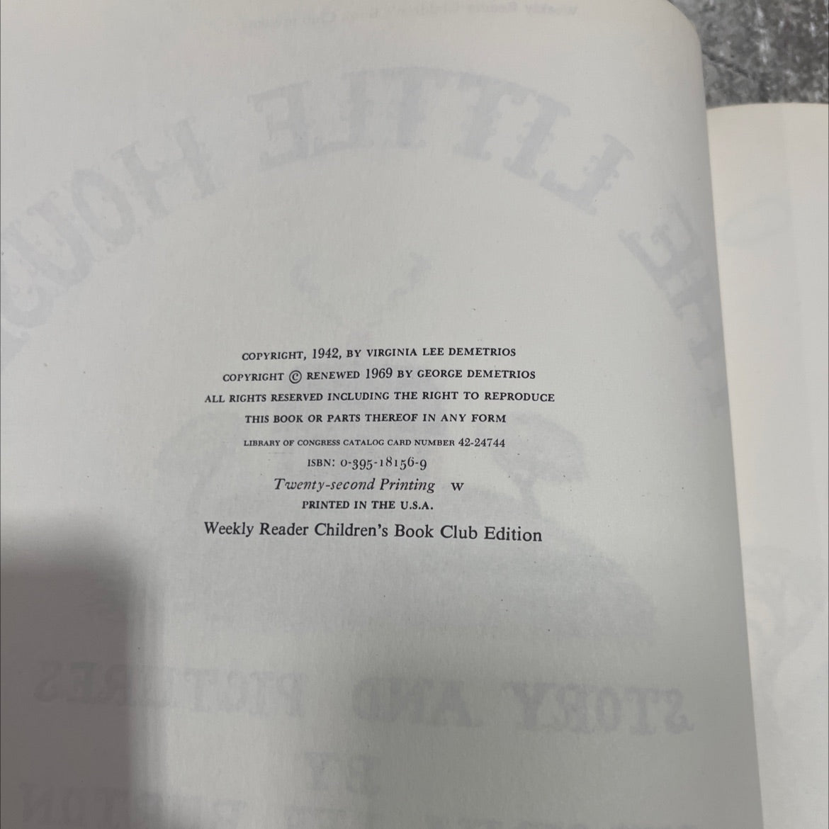the little little house book, by virginia lee burton, 1969 Hardcover image 3
