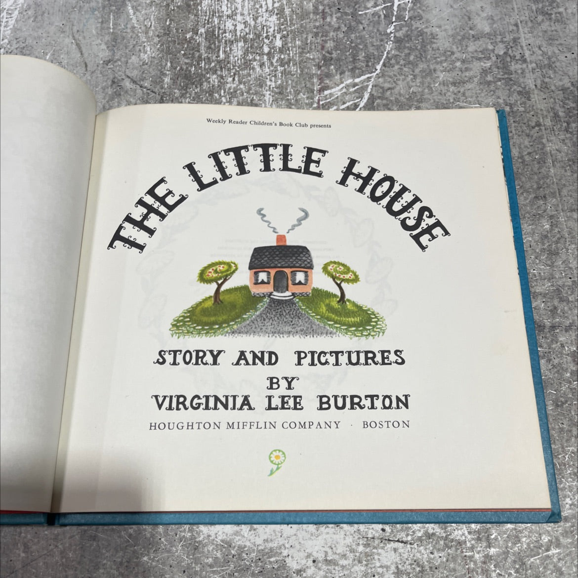 the little little house book, by virginia lee burton, 1969 Hardcover image 2