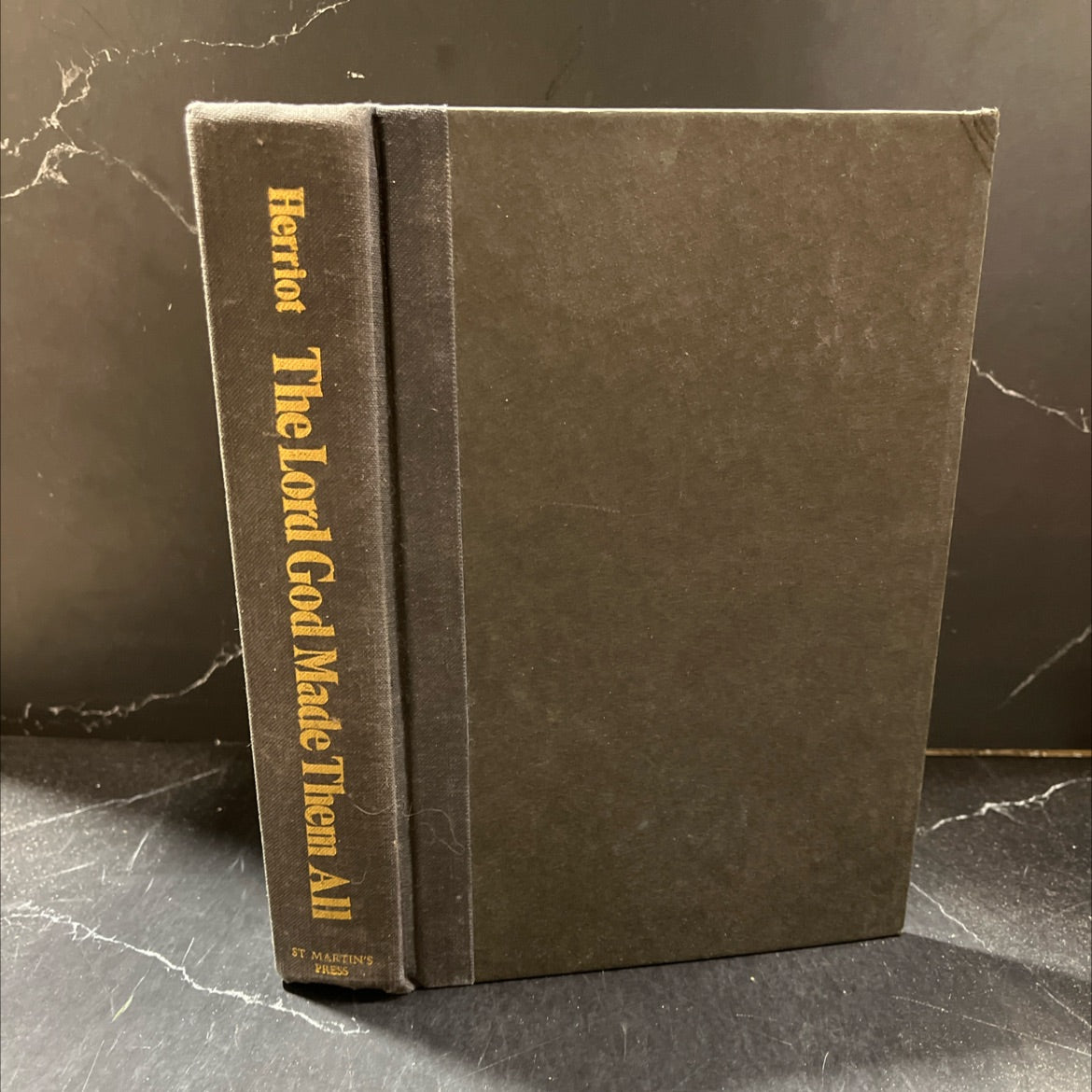 the lord god made them all book, by james herriot, 1981 Hardcover image 1