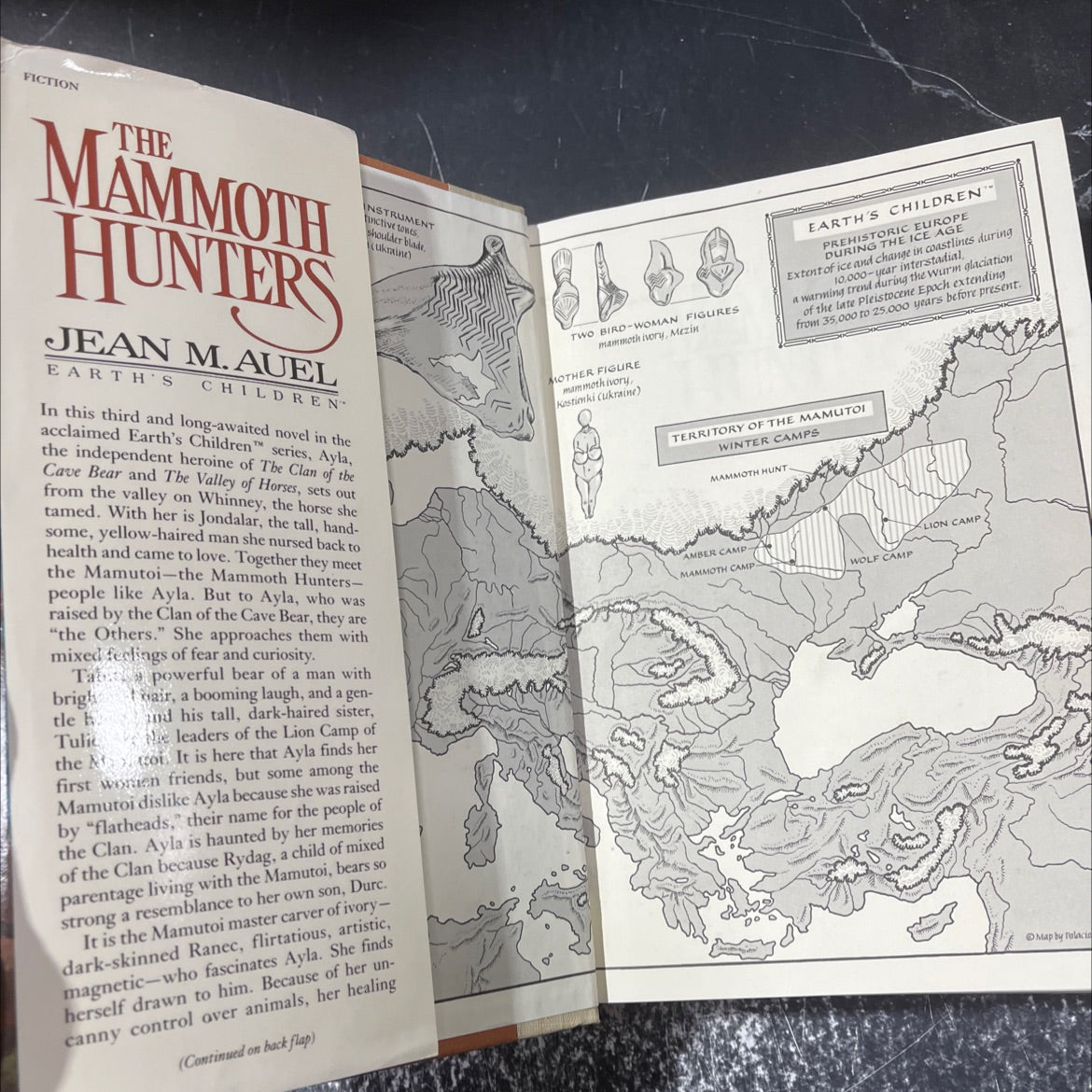 the mammoth hunters book, by jean m. auel, 1985 Hardcover image 4