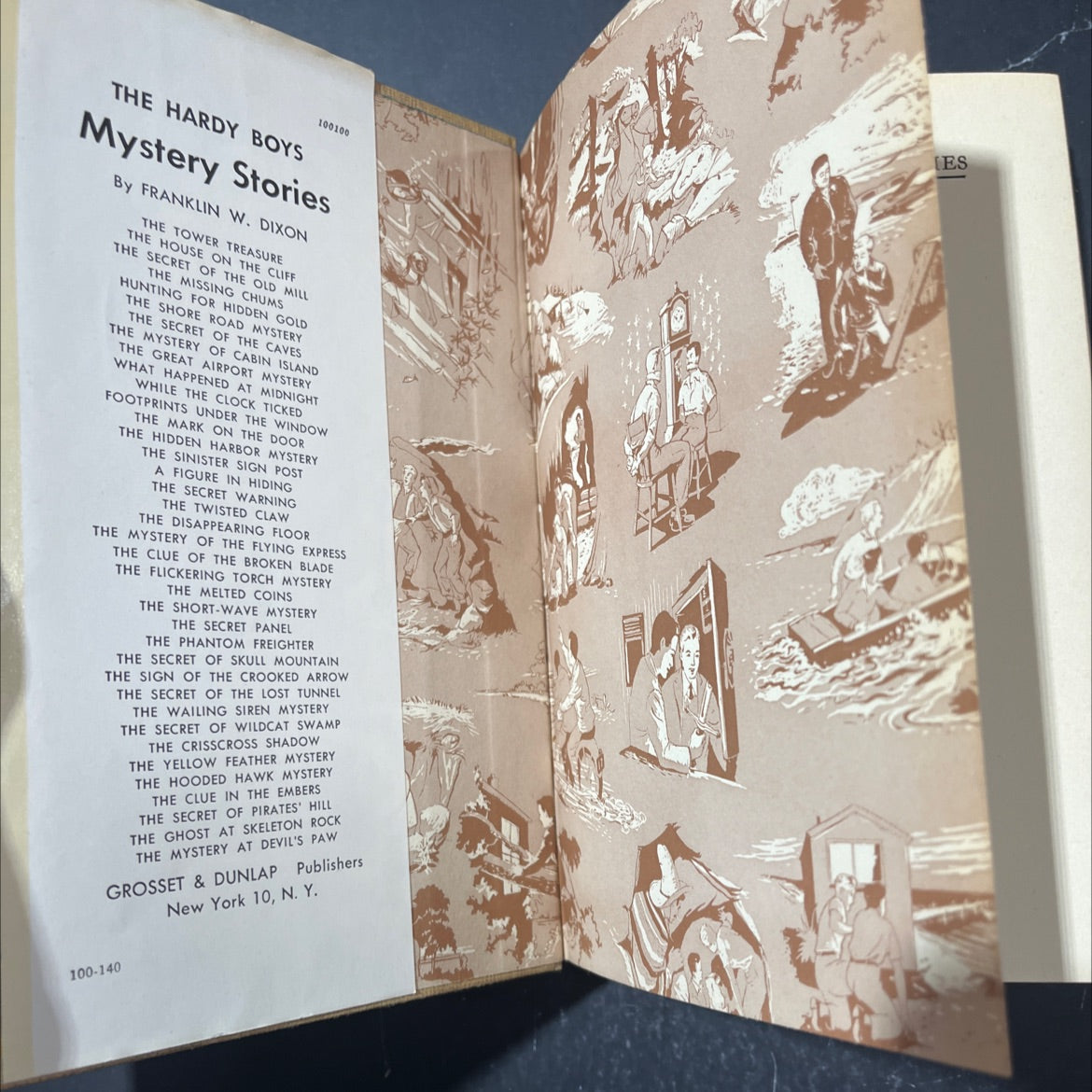 the mark on the door book, by franklin w. dixon, 1934 Hardcover image 4