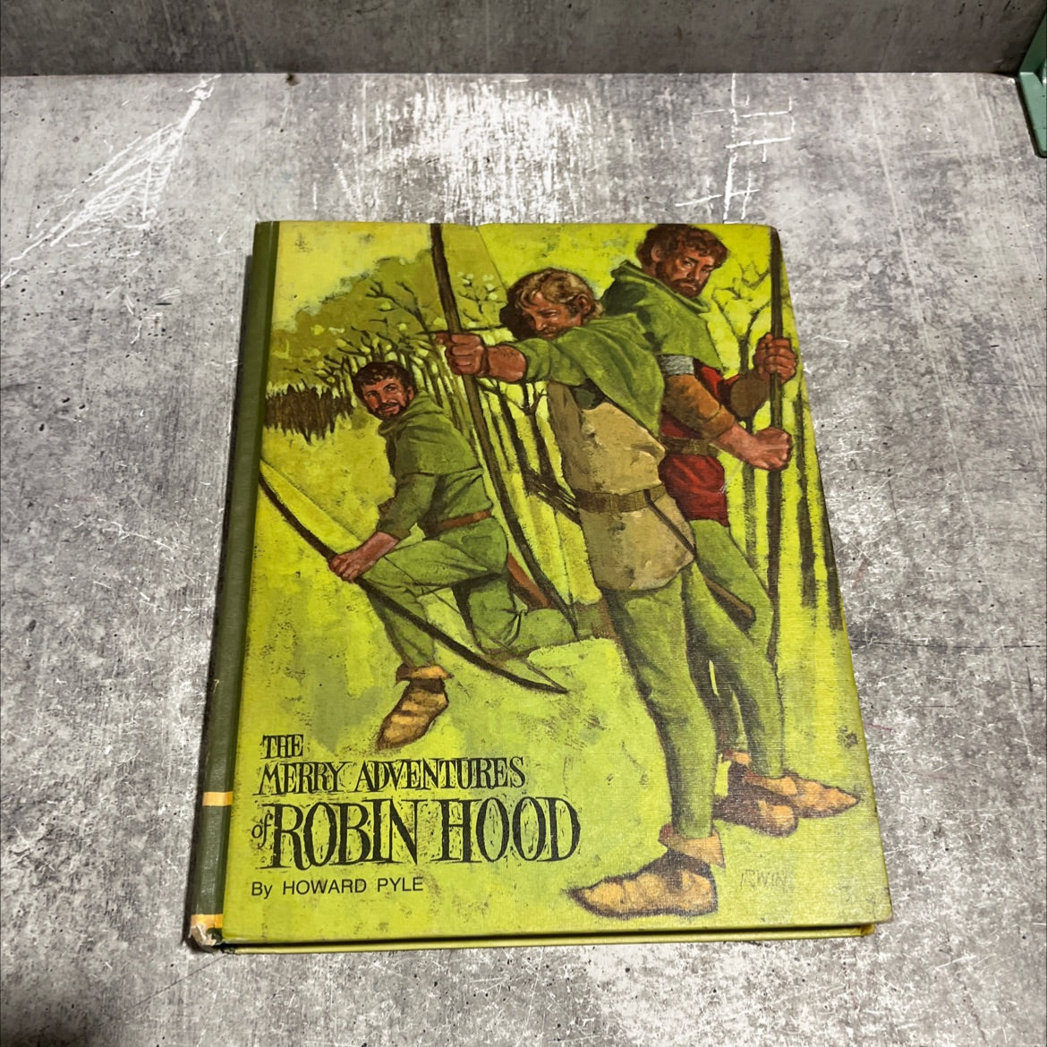 the merry adventures of robin hood book, by howard pyle, 1968 Hardcover image 1