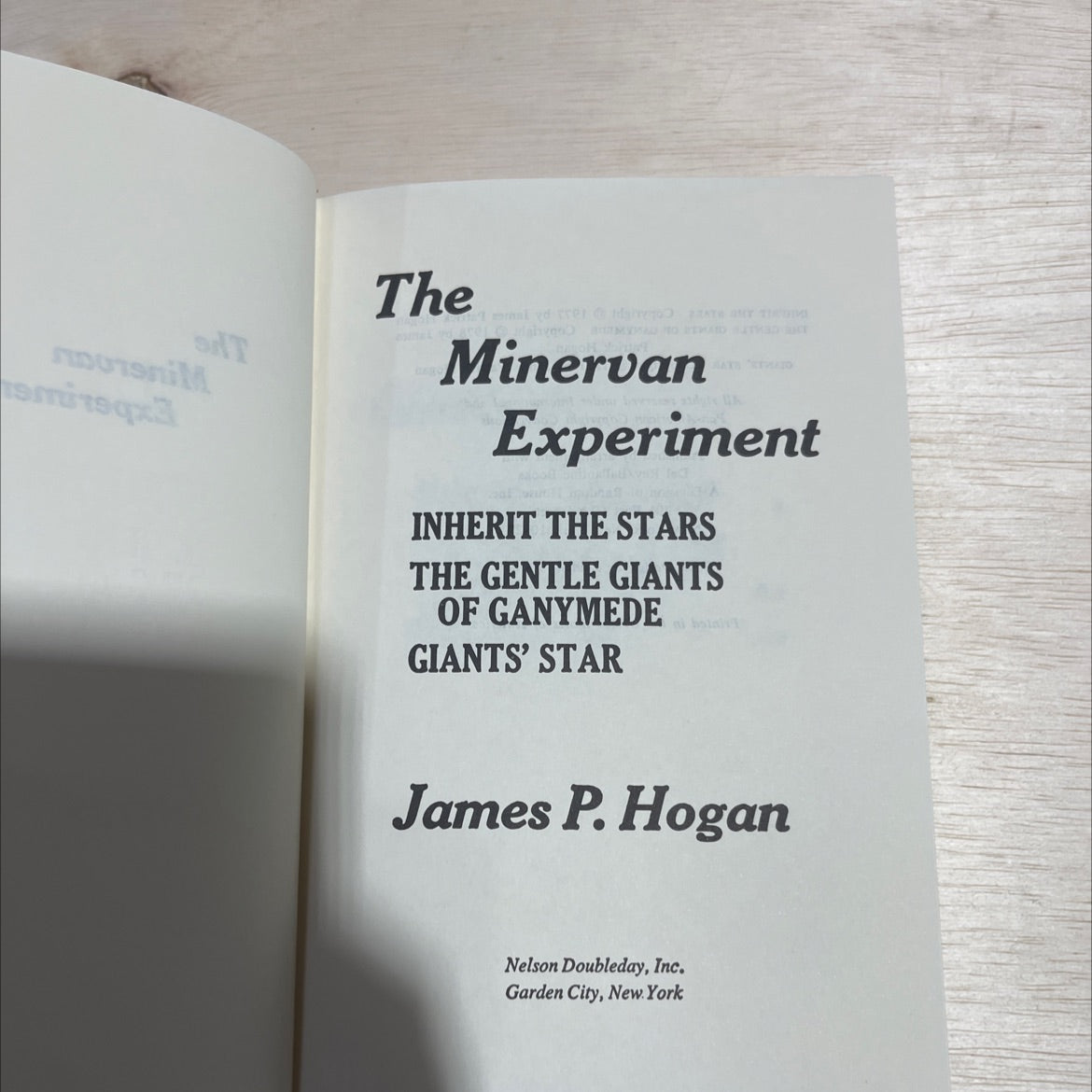 the minervan experiment book, by james p. hogan, 1981 Hardcover image 2