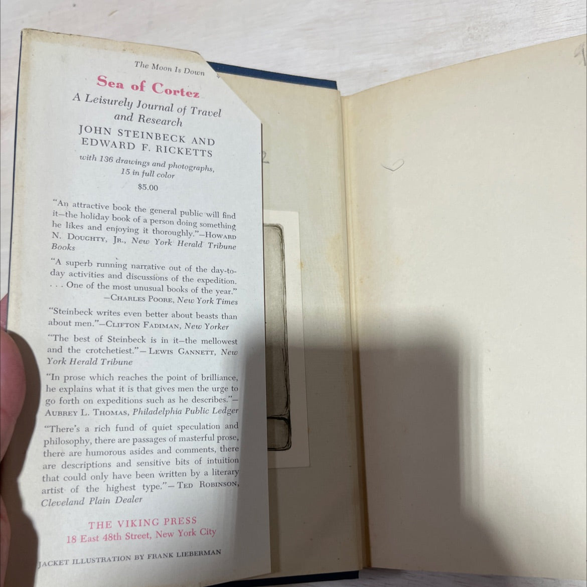 the moon is down book, by John Steinbeck, 1942 Hardcover, First Edition, Vintage image 4