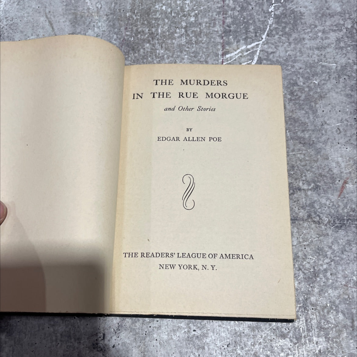 the murders in the rue morgue and other stories book, by edgar allen poe, 1970 Hardcover image 2