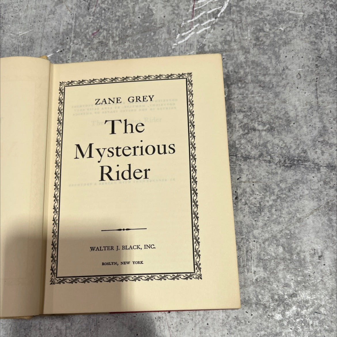 the mysterious rider book, by zane grey, 1949 Hardcover image 2