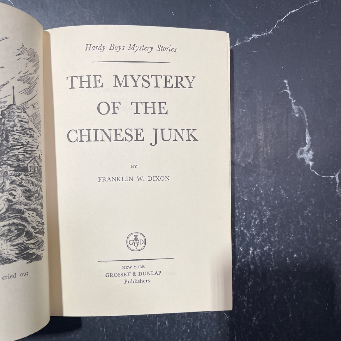the mystery of the chinese junk book, by franklin w. dixon, 1960 Hardcover image 2