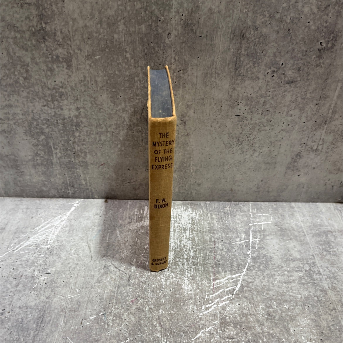 the mystery of the flying express book, by franklin w. dixon, 1941 Hardcover image 4