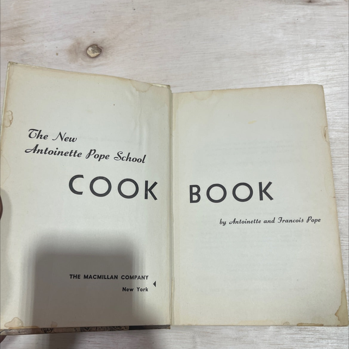 the new antoinette pope school cook book book, by Antoinette and Francois Pope, 1961 Hardcover image 2